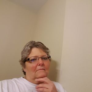 Meet your Posher, Carla